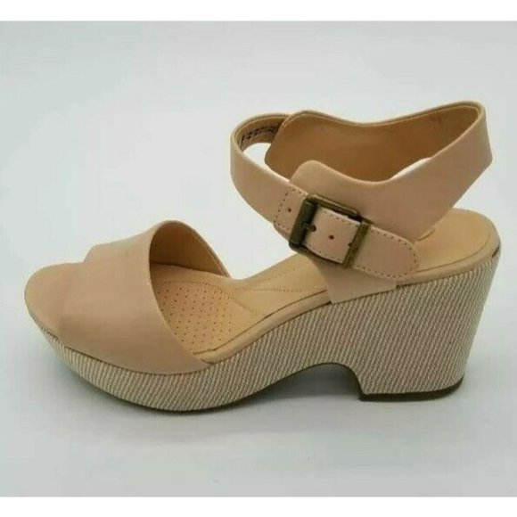 clarks sandals size 5
